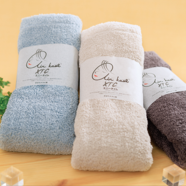 The OKB selection / エアーかおる エクスタシー バスタオル半分時代2