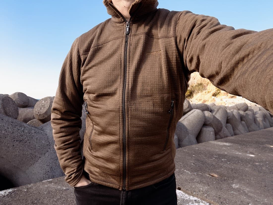 パタゴニアのR1 エア ジップネックを選んだ理由とサイズ感のレビュー