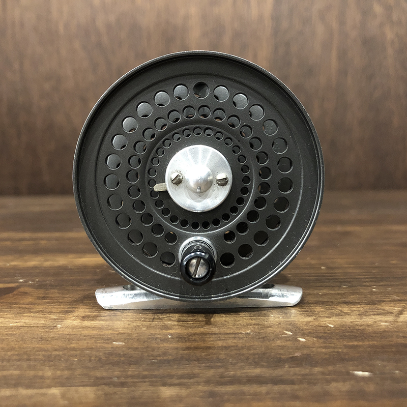 Orvis CFO II Screw Back Fly Reel With Case & Paper オービス
