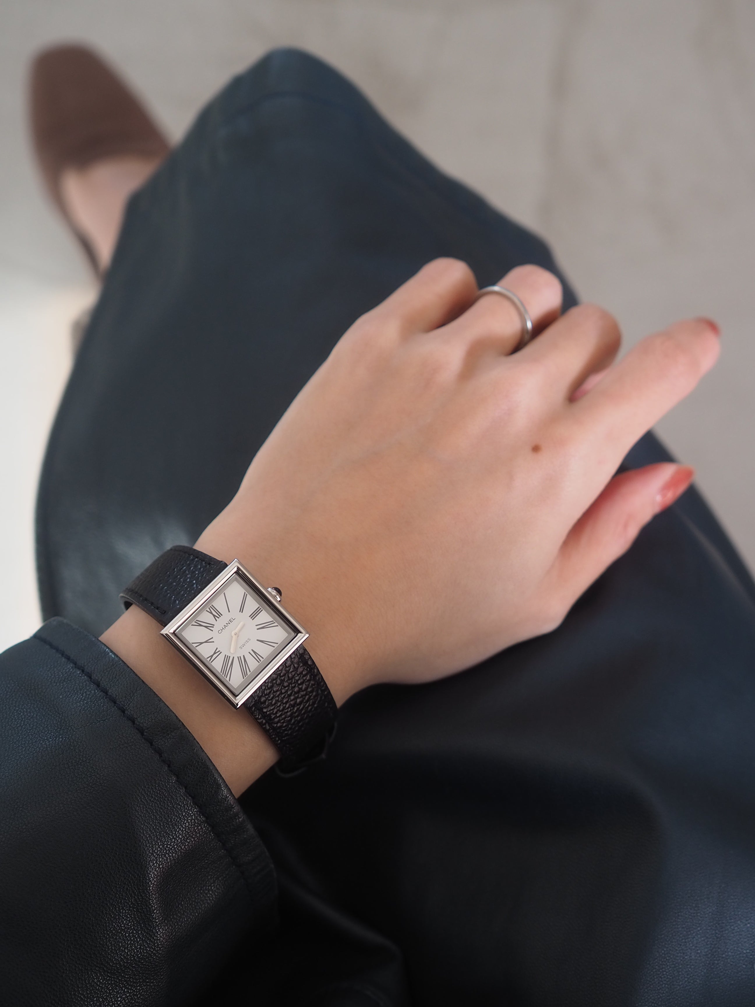 CHANEL シャネル マドモアゼル ウォッチ 腕時計 シルバー ブラック