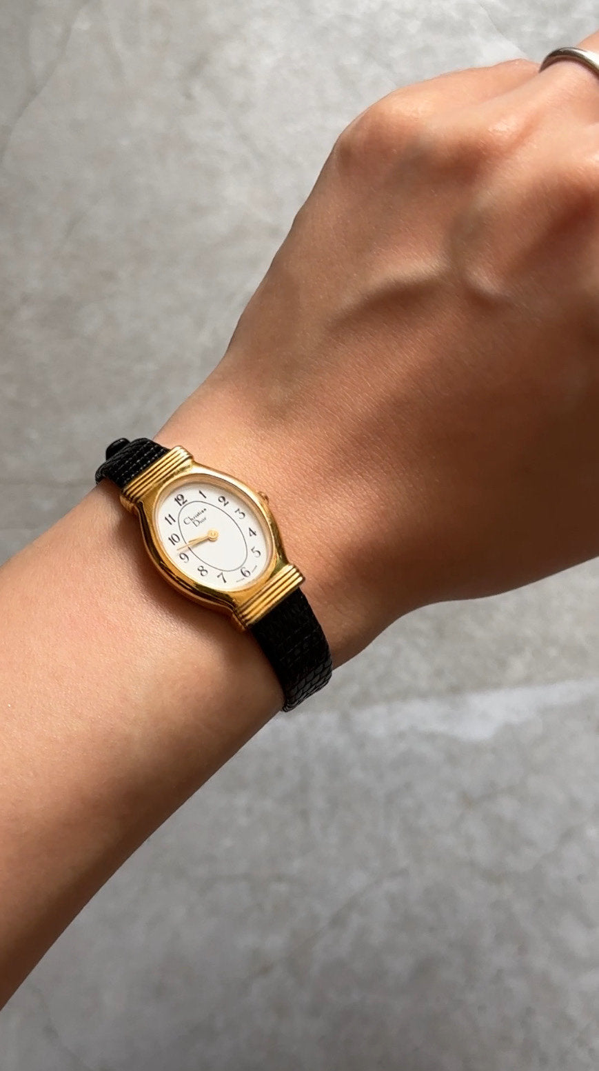 Christian Dior オーバル ウォッチ ディオール ヴィンテージ 腕時計