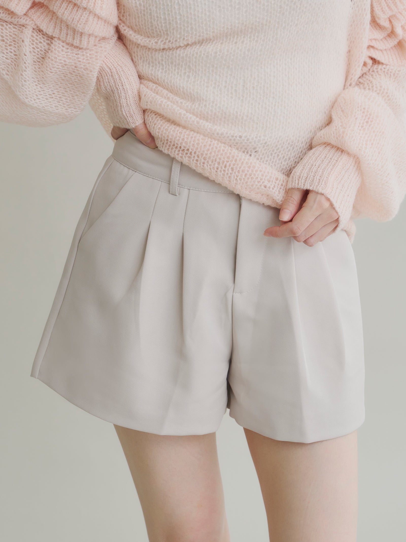 ツータックショートパンツ