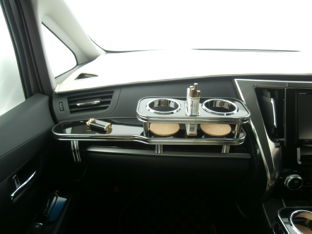 30ヴェルファイア/アルファード(15/1～)フロントテーブル 商品詳細