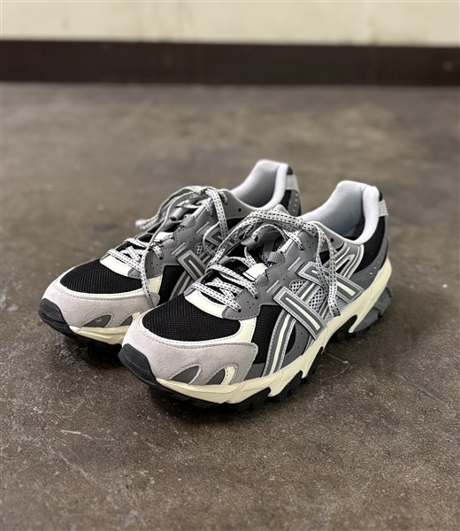 ASICS/アシックス/GEL-SONOMA TR62 BLACK/CEMENT GREY スニーカー(26cm