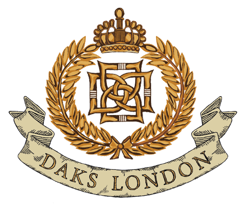 チャールズ国王戴冠を記念した限定スカーフを発売！｜DAKS（ダックス