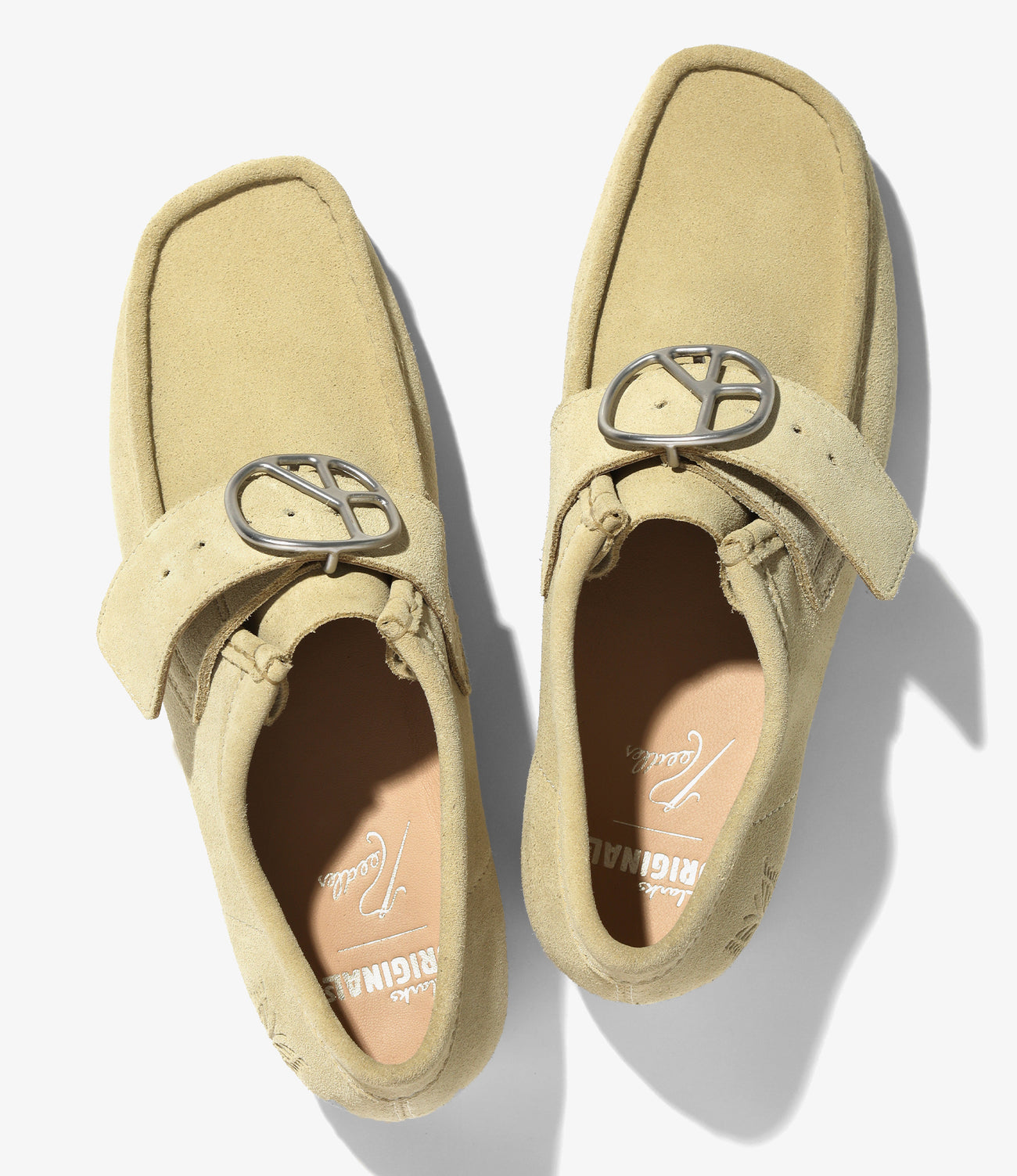 NEEDLES〉x〈CLARKS ORIGINALS〉Wallabee - Peace Buckle – NEPENTHES