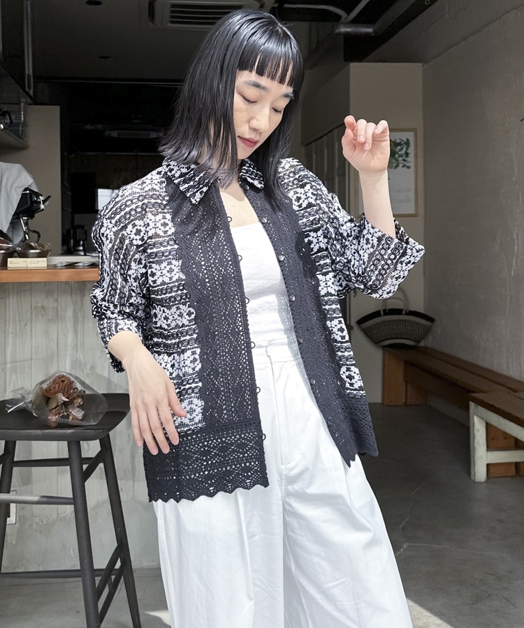 Sara mallika】COTTON BORDER LACE TOP