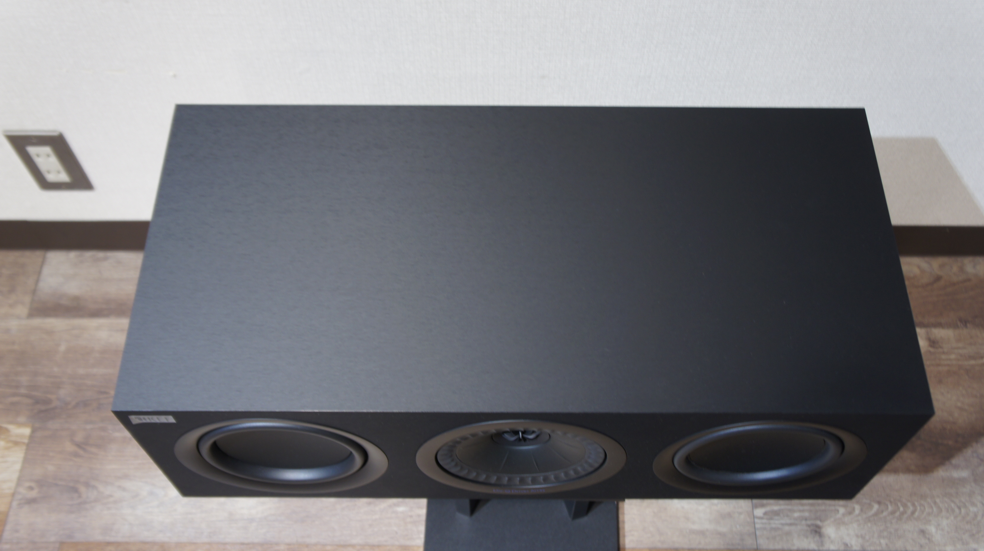 KEF ケーイーエフ Q650c 展示品特価 センタースピーカー｜CAVIN 大阪屋