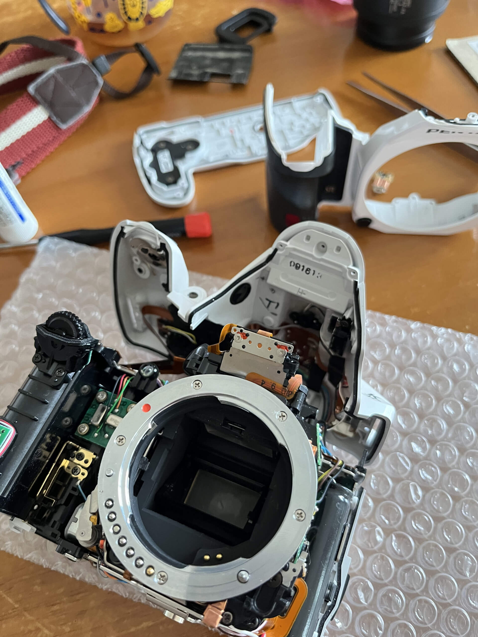 黒死病対策】PENTAX K-S1 黒 純正標準レンズセット 文系男子だけど黒死