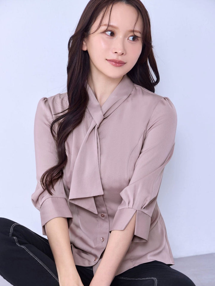 ループボウタイブラウス 25SS：くすみピンク│胸が大きな女性のための