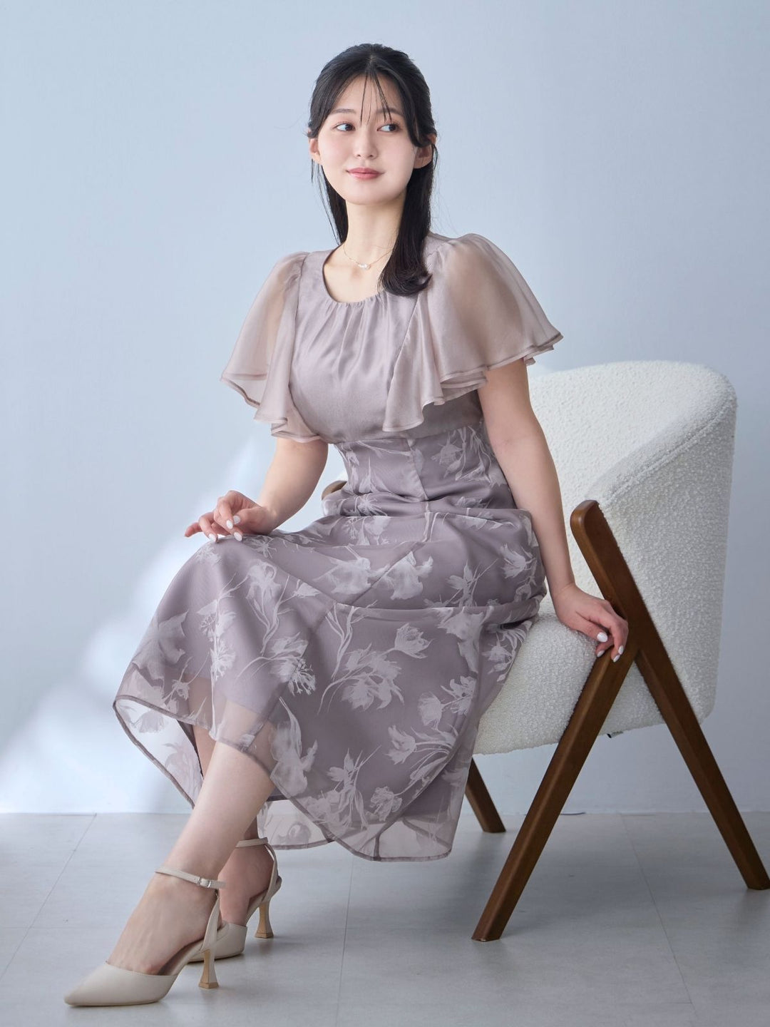 フラワーフロッキーオケージョンドレス：ピンク│胸が大きな女性のため