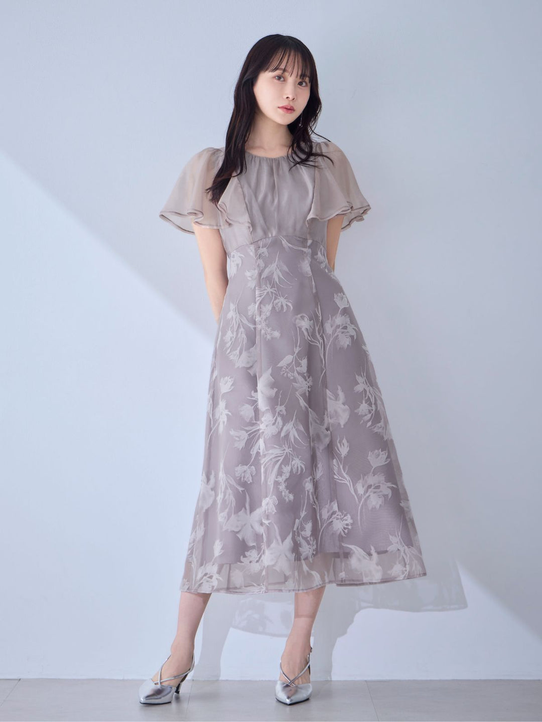 フラワーフロッキーオケージョンドレス：ピンク│胸が大きな女性のため