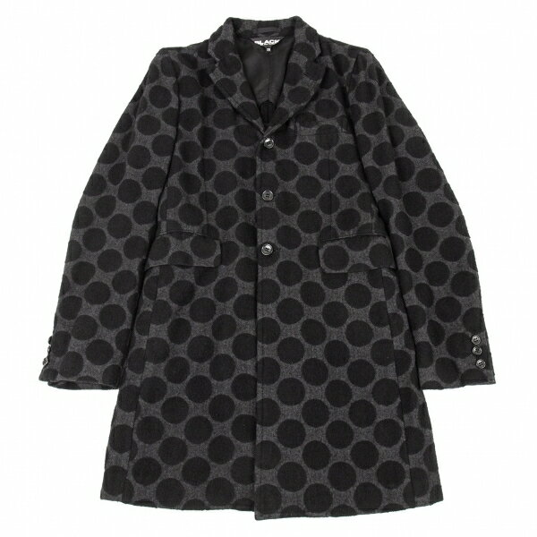 ハライチ岩井勇気さんがTwitterで着用衣装のドット柄コートはコレ