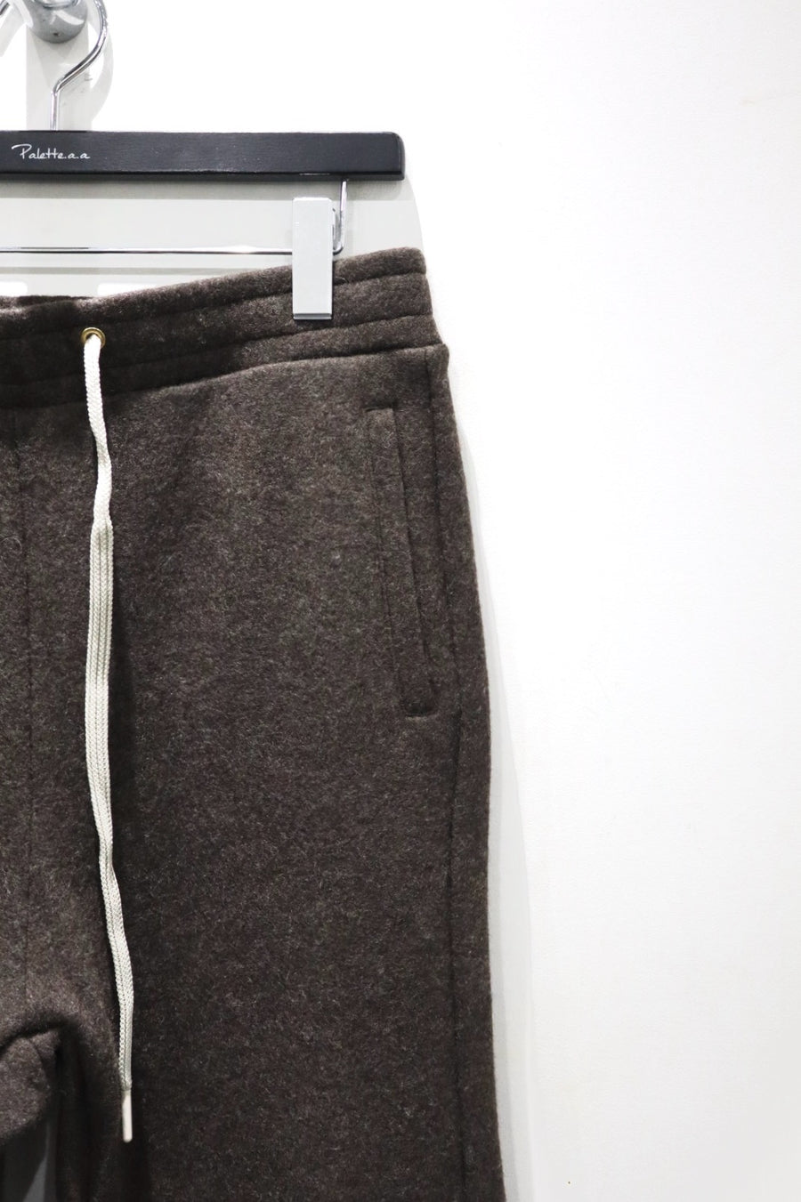 NAMESAKE(ネイムセイク)のASTRO JOGGER STAGNANT BROWNの通販｜PALETTE