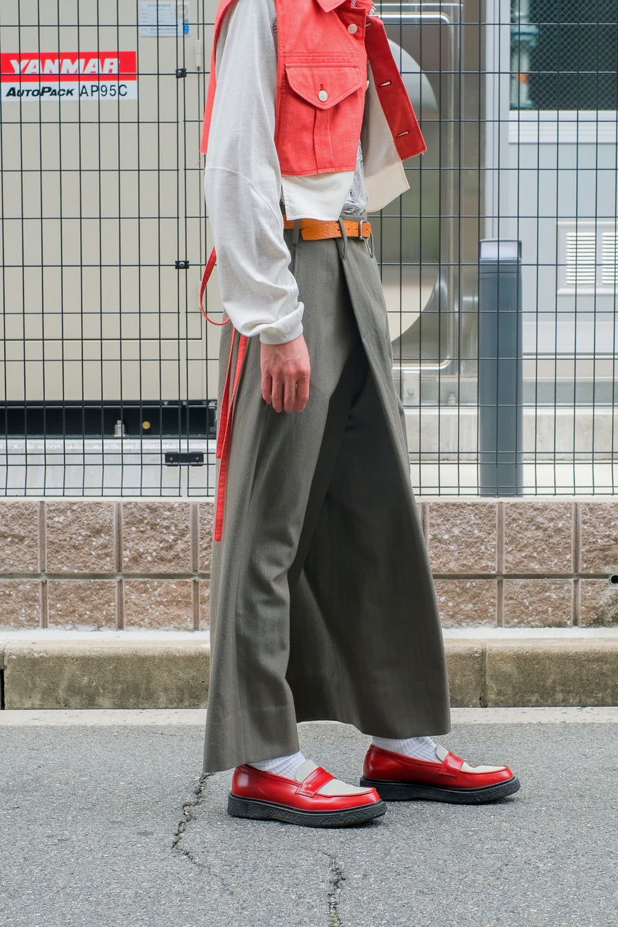 SOSHIOTSUKI(ソウシオオツキ)のKIMONO BREASTED TROUSERS NEZUMIの通販