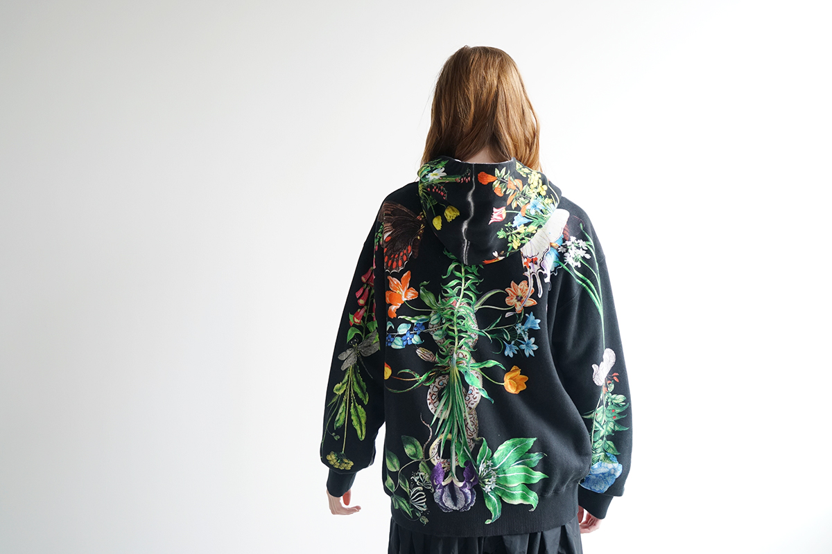 AHCAHCUM あちゃちゅむ お花体ジップパーカー（クロ）01-231-0702