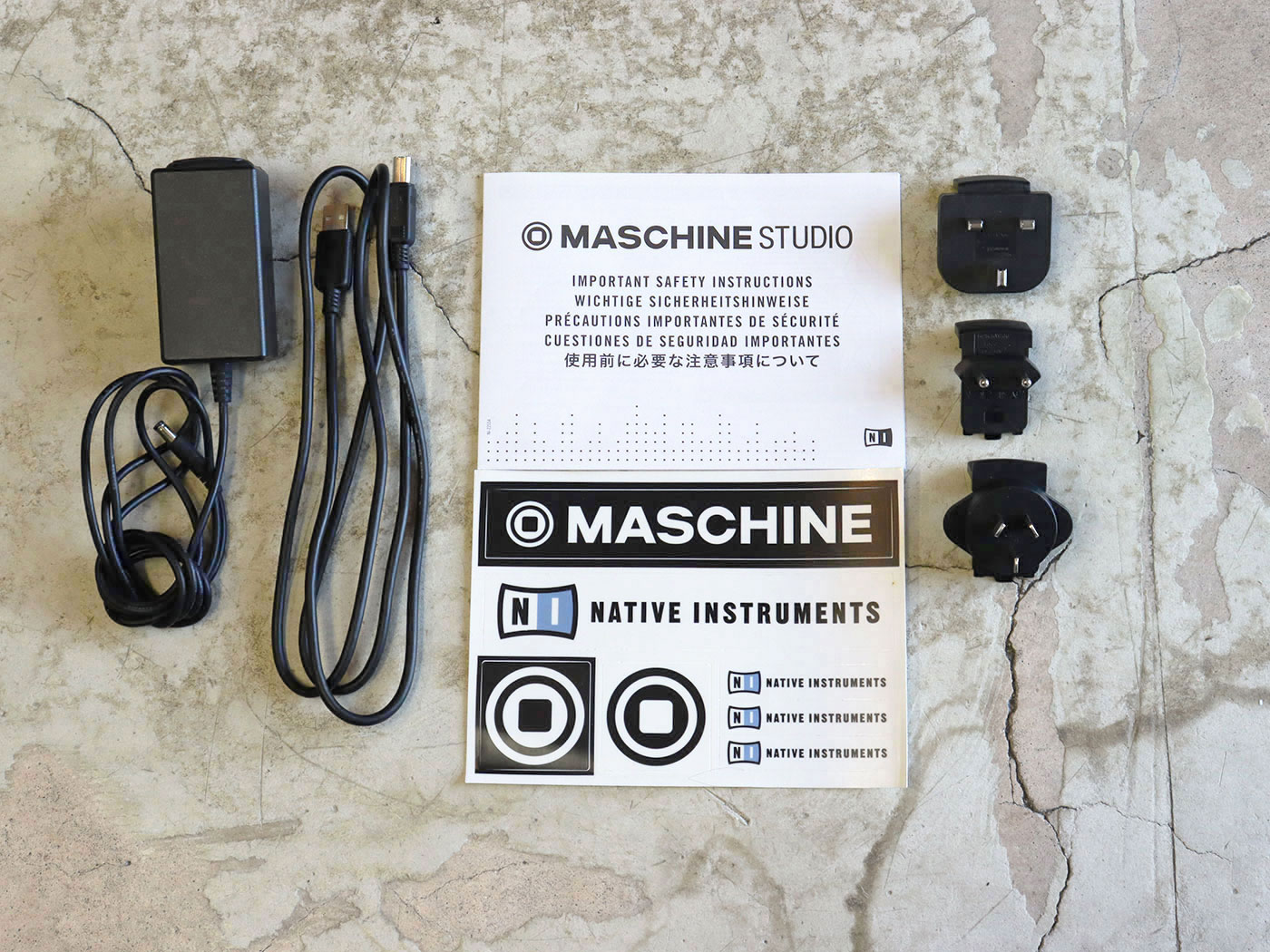 Maschine Mk3】箱あり オマケあり トランスファーIDあり MASCHINE MK3