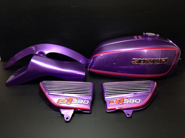 ヤフオク】GT380 外装セット 極上 現在の価格98,000 円 現在の入札人数