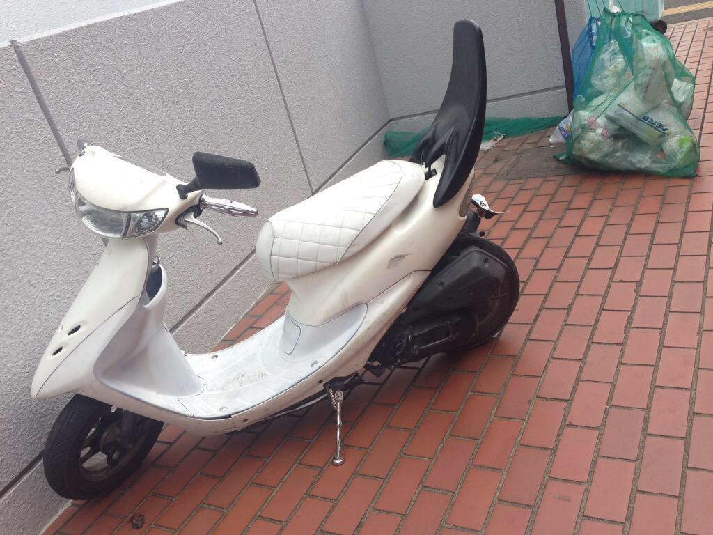 埼玉から ディオのZX仕様売ります！ 青のイカリングついてます！ 赤の