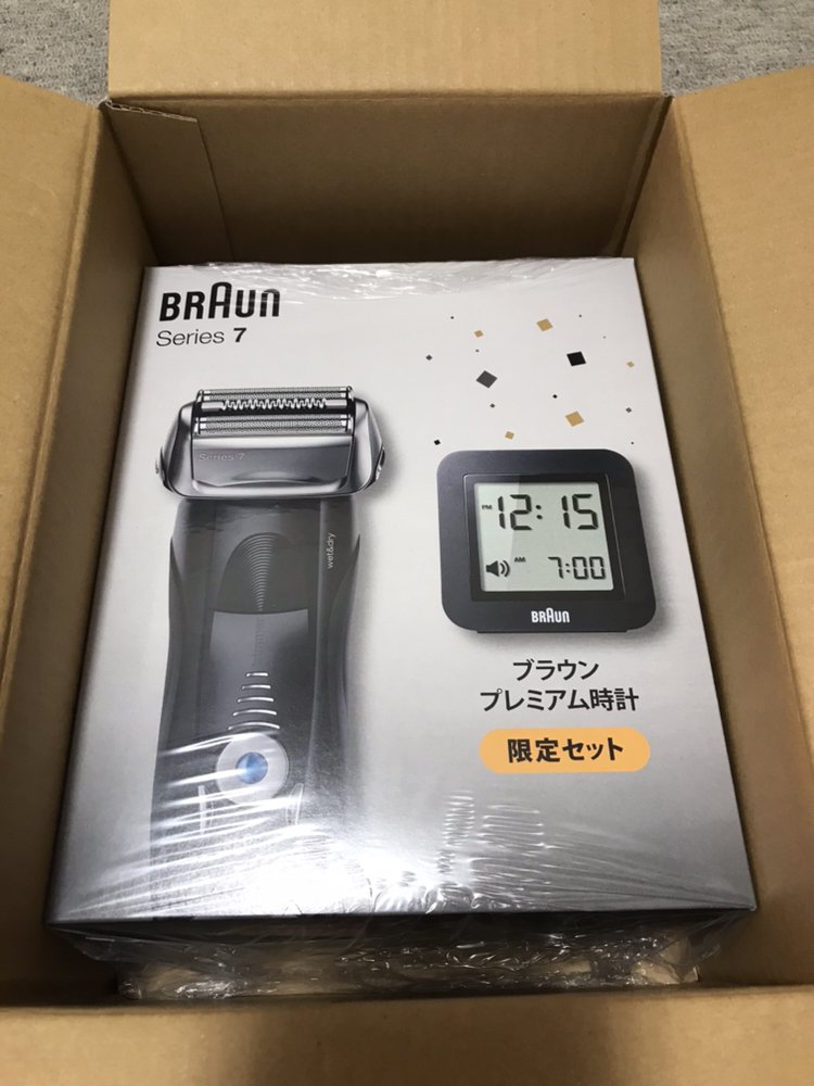 ビックカメラの福袋到着 早速中身を開封してみた結果がこちら。 BRAUN