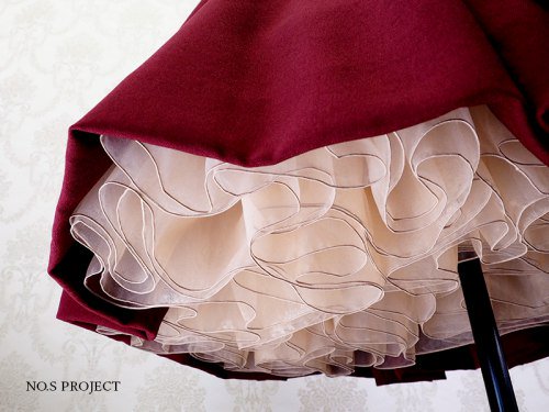 予約販売】スカートの中をフリルで埋めつくす「運命のパニエ