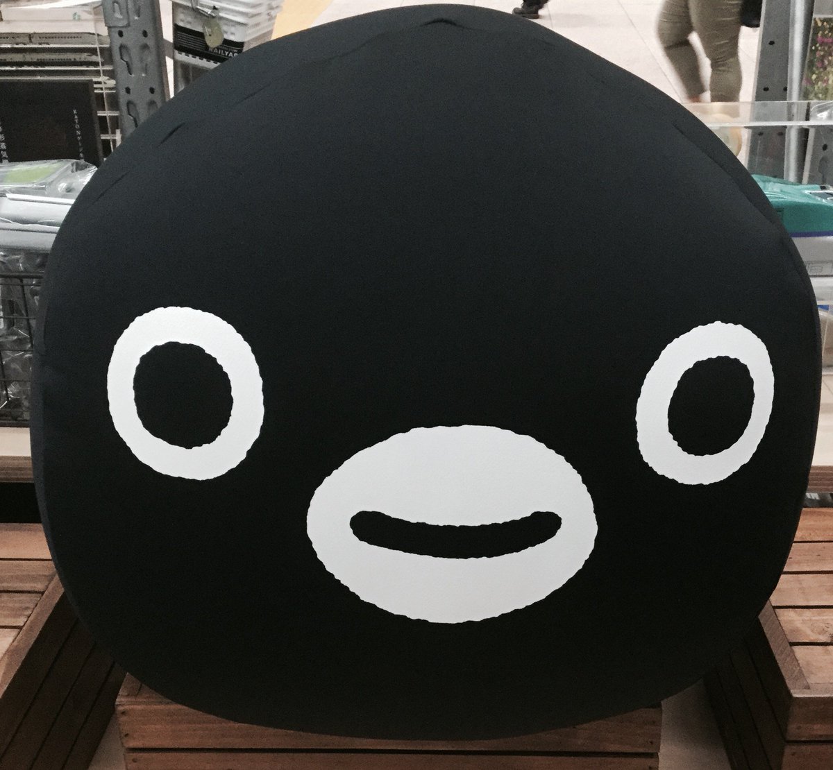 RAILYARD がご紹介する人気アイテムは『Suicaペンギン もちもち