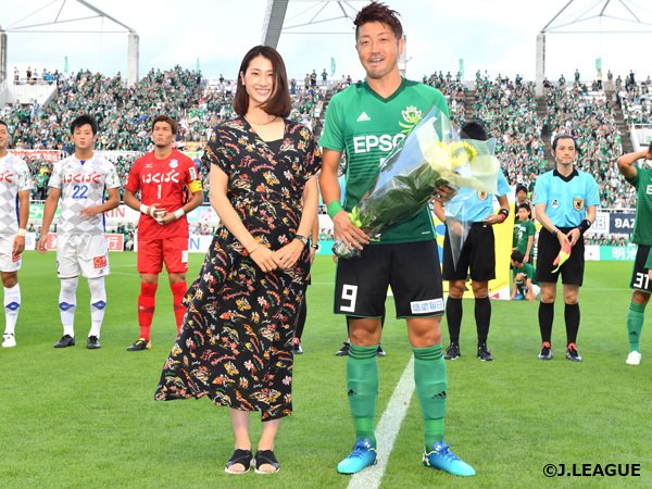 ⚽️松本 vs 甲府⚽️ 試合前、#松本山雅FC ・ #高崎寛之 のJ2通算200