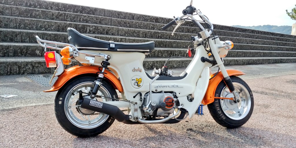 シャリーにワンオフ鉄管いいなー #水野板金