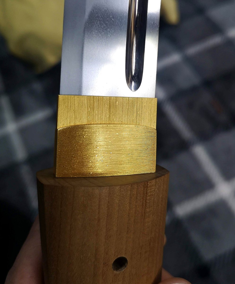 金無垢二重鎺出来た。今回はお客様持ち込みの短刀金無垢ハバキを溶解