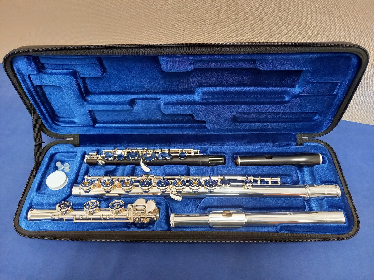 ケース】フルートとピッコロを一緒に持ち運べたらなあ…そうお考えの方