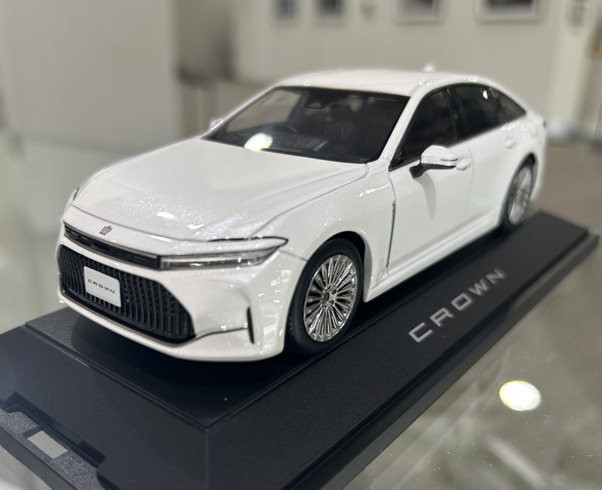 X用 【新型 #カラーサンプルミニカー 発売📣】 明日11/4（土）より