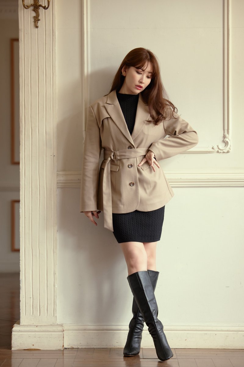 Cordelle Belted Twill Blazer// さっと羽織るだけで洗練された 美しい