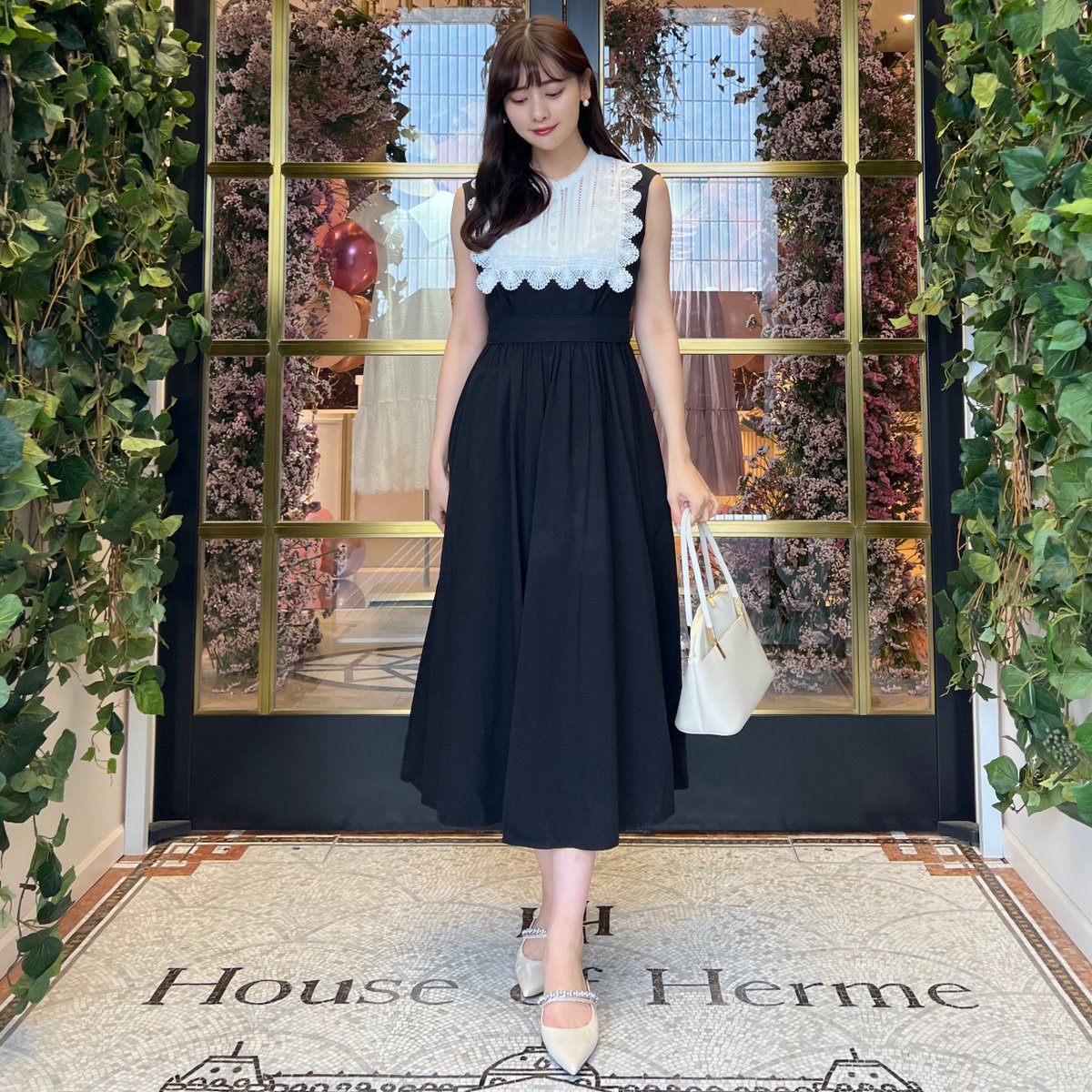 🏷Grace Cotton-Blend Long Dress - black×white - フロントのレース