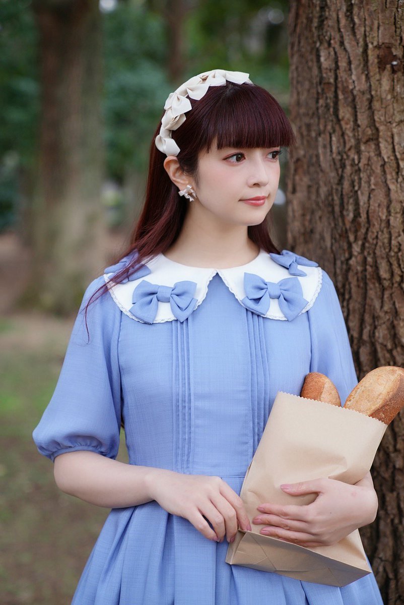 RT @aokimisako: リボンいっぱいカチューシャ🎀 リボンが5連になってい