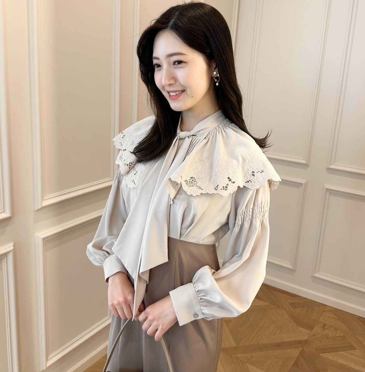 🏷Rose Room Bow-Tie Dress - beige - 顔まわりがとても華やかなドレス