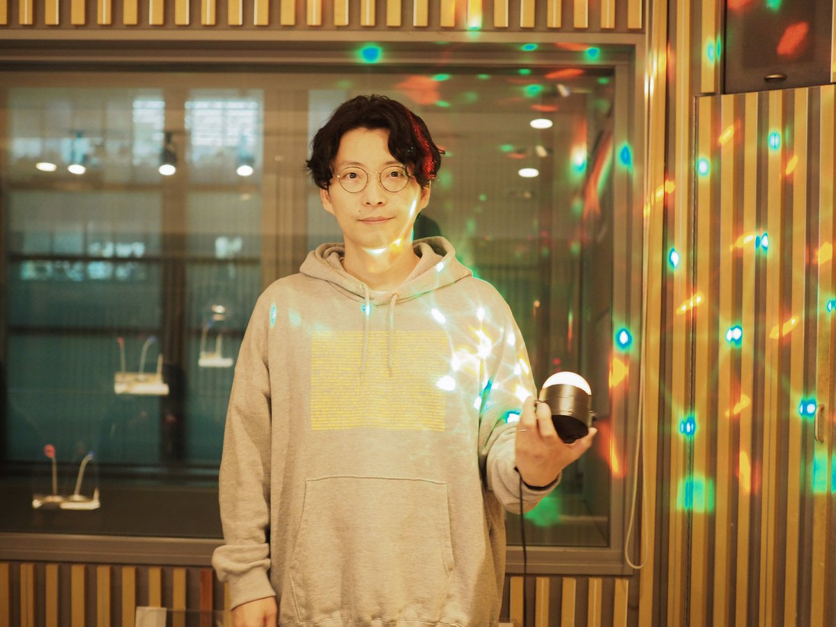 いや星野源が発作パーカー着てるのエグすぎるだろ