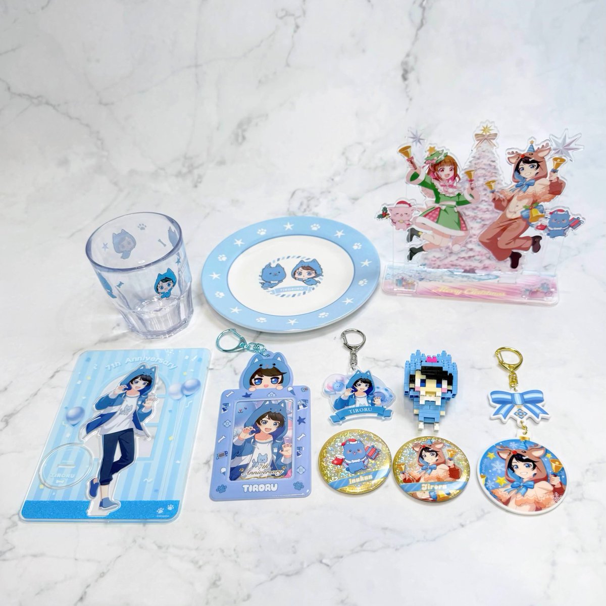 ちろるくん3点おまとめ ちろる7周年グッズとクリスマスグッズ並べて