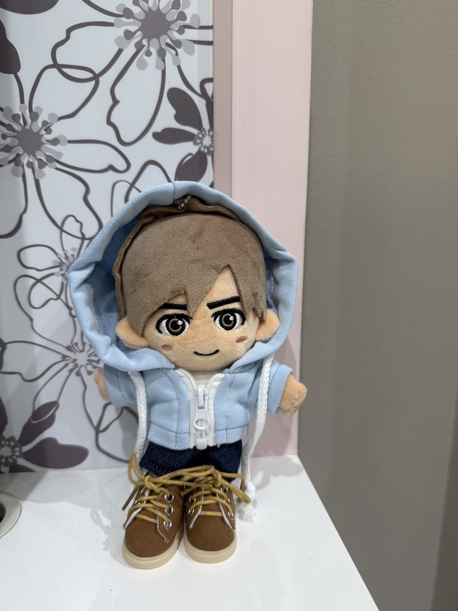 木村さんのぬいタクくんのお着替えを某ユザ○ヤさんで。 センスは全く