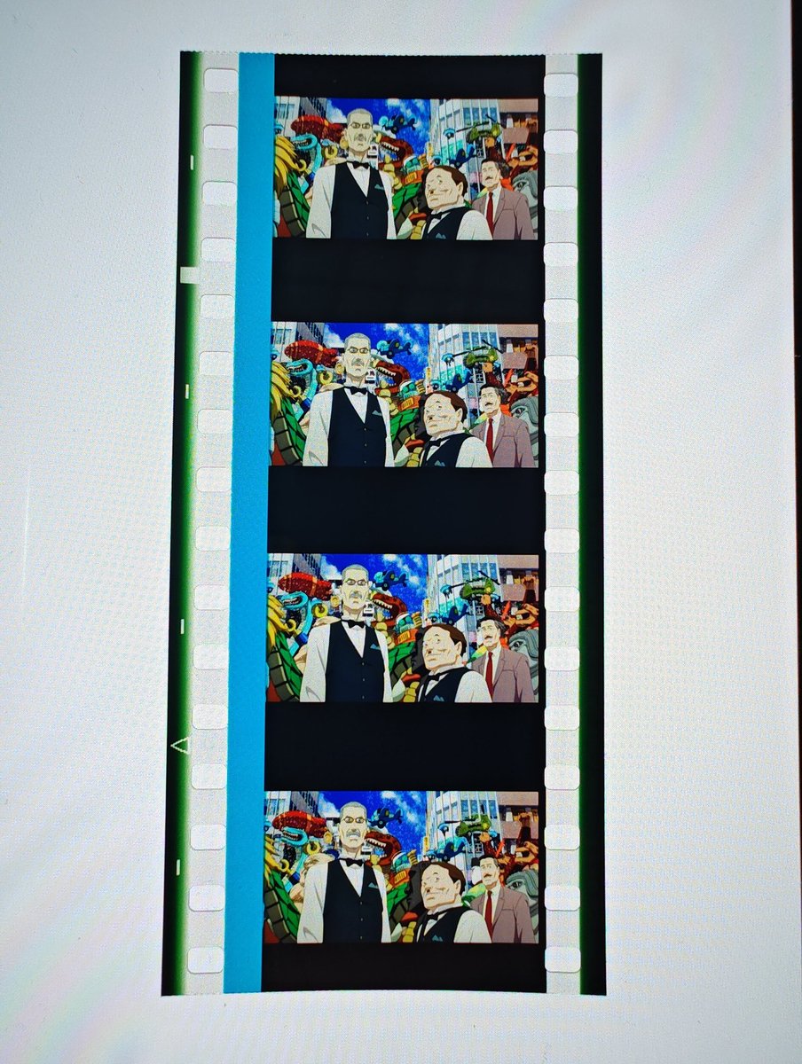 パプリカ』入場者特典のフィルムを開封。よりによってこのふたりとは