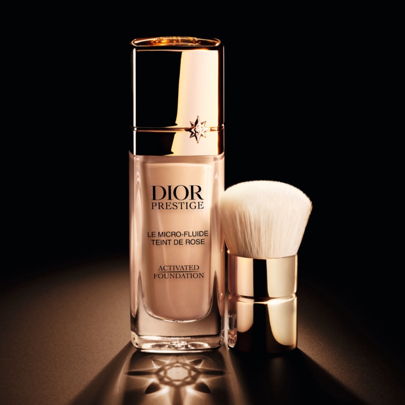 ハリが際立つ、贅沢な艶肌へ 新・プレミアム 美容液ファンデーション