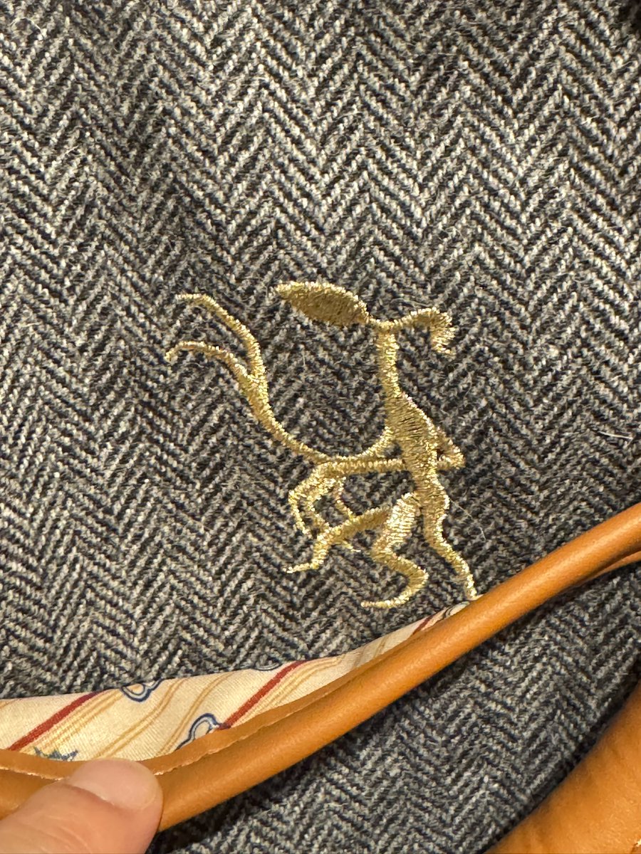 ファンタスティックビーストから ボストンバッグがでていました