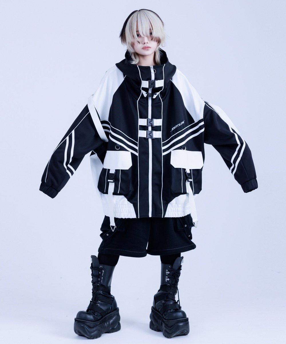 👁‍🗨REFLEM(レフレム) NEW ARRIVAL サイバー切替ハイネックジャージ