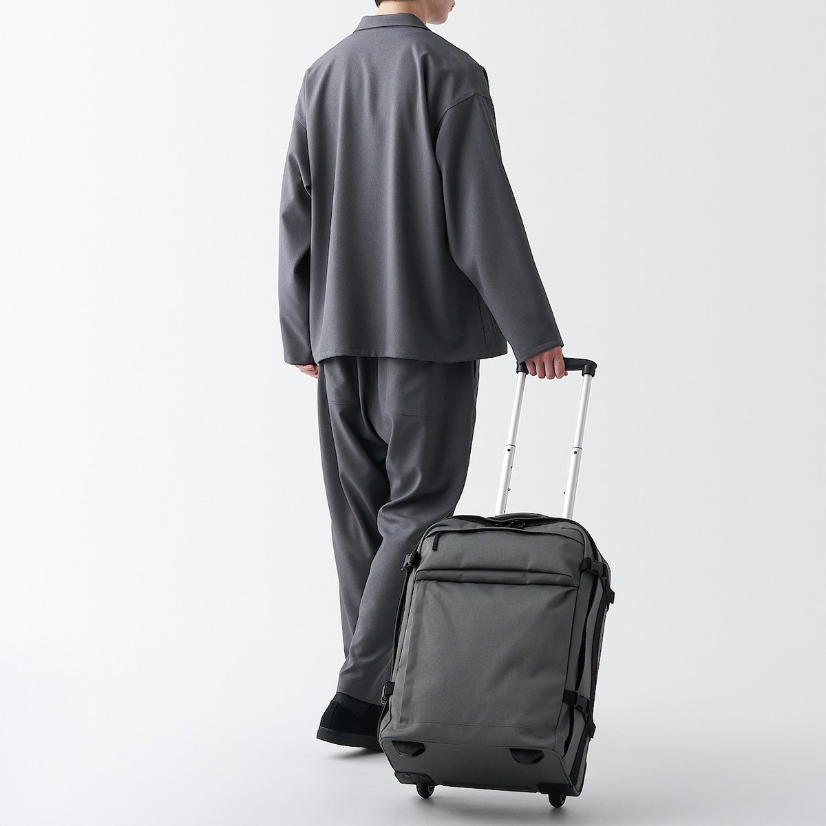 ダークグレー40L 無印良品 撥水ソフトキャリーケース