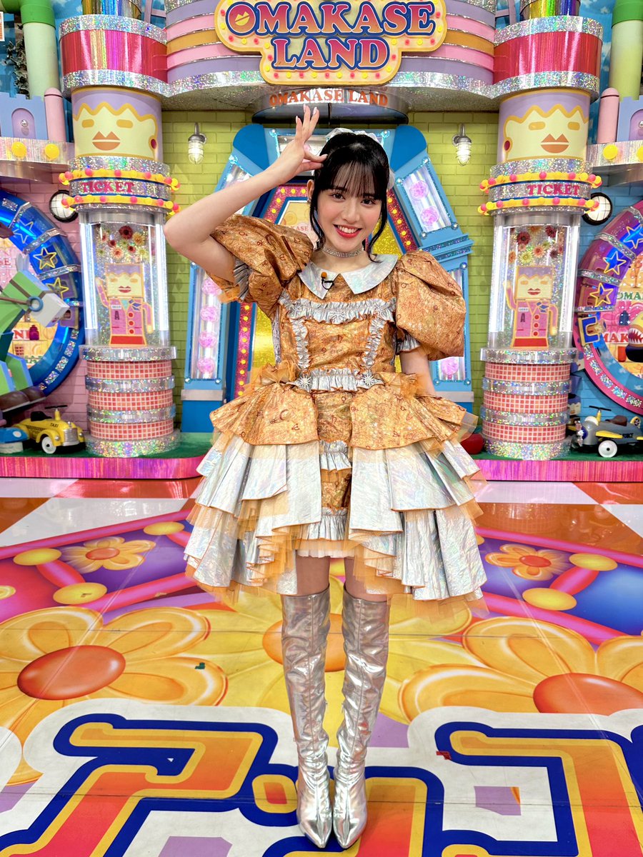 アッコにおまかせ！生放送中✨ FRUITS ZIPPER から #鎮西寿々歌 さんが