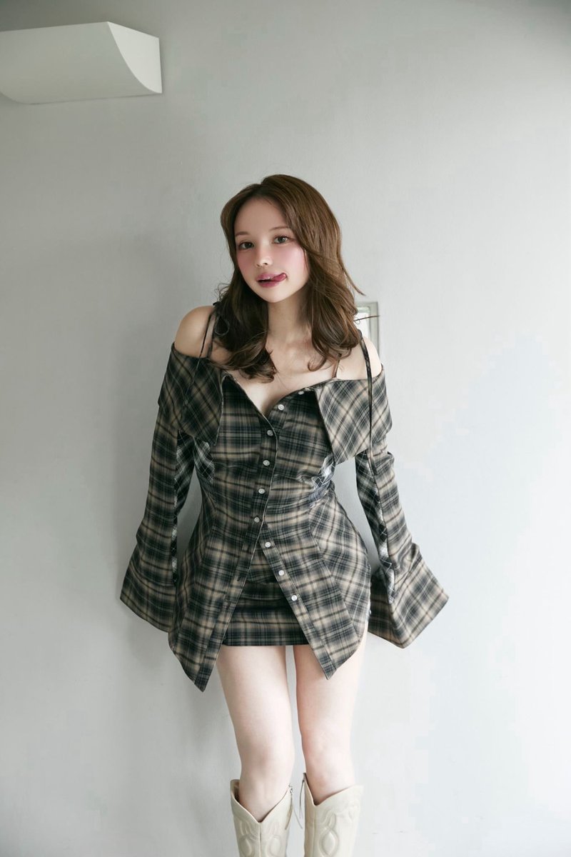 Chloe check set up color beige size s/m ¥19800-tax in 3種類の