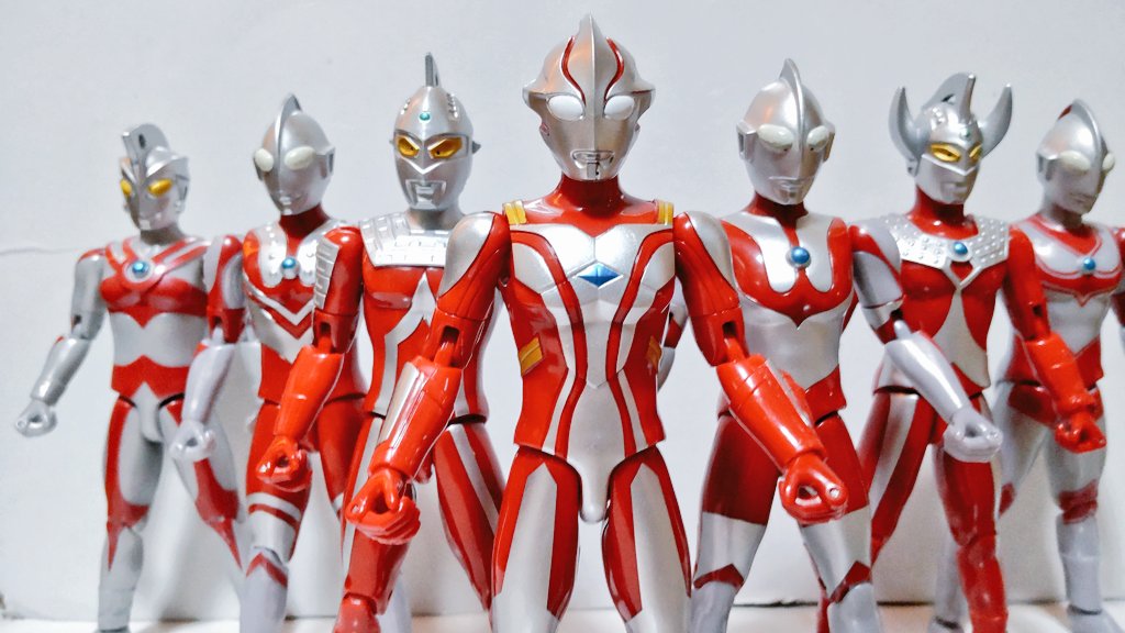 今日は映画 #ウルトラマンメビウス & #ウルトラ兄弟 が公開されて18