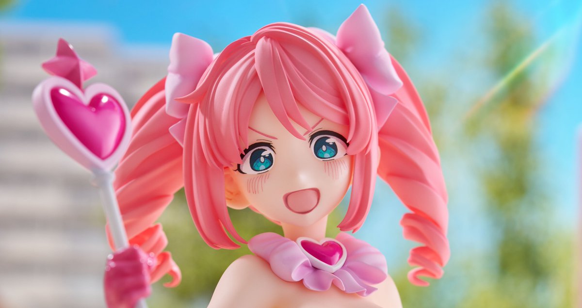 The 1/7 scale figure from Alice Glint of Magia Magenta (Hanabishi