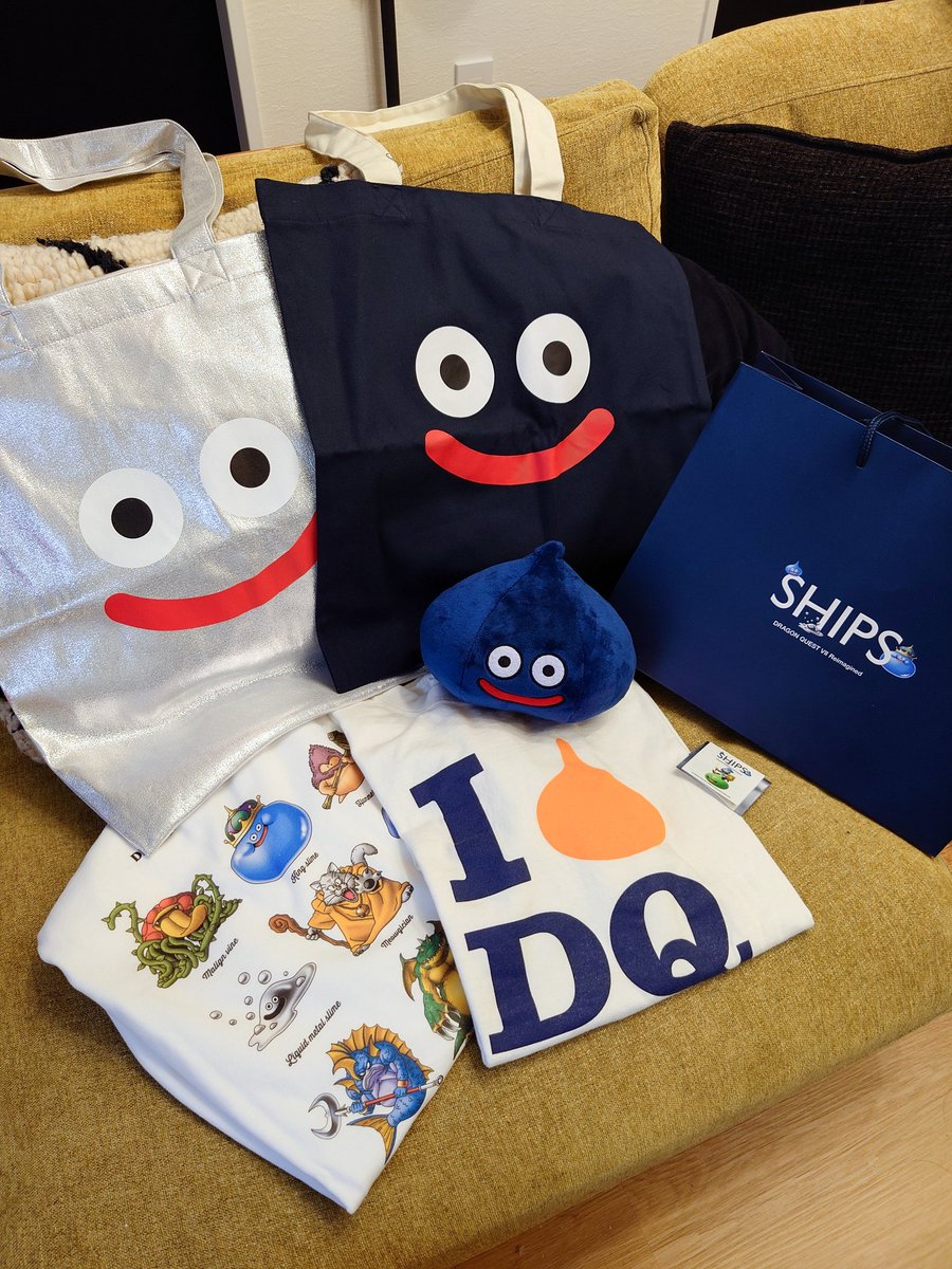 ドラクエ × SHIPS戦利品⚓️ ネイビースライムかわいい！メタルトート