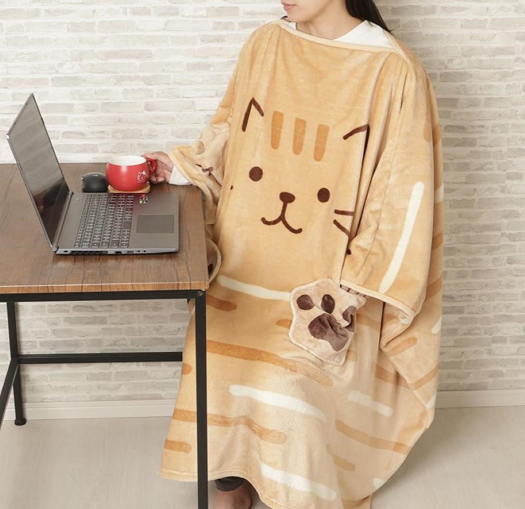 📢 販売スタート！ 昨年大人気の着るにゃんケットが 今年はポケット
