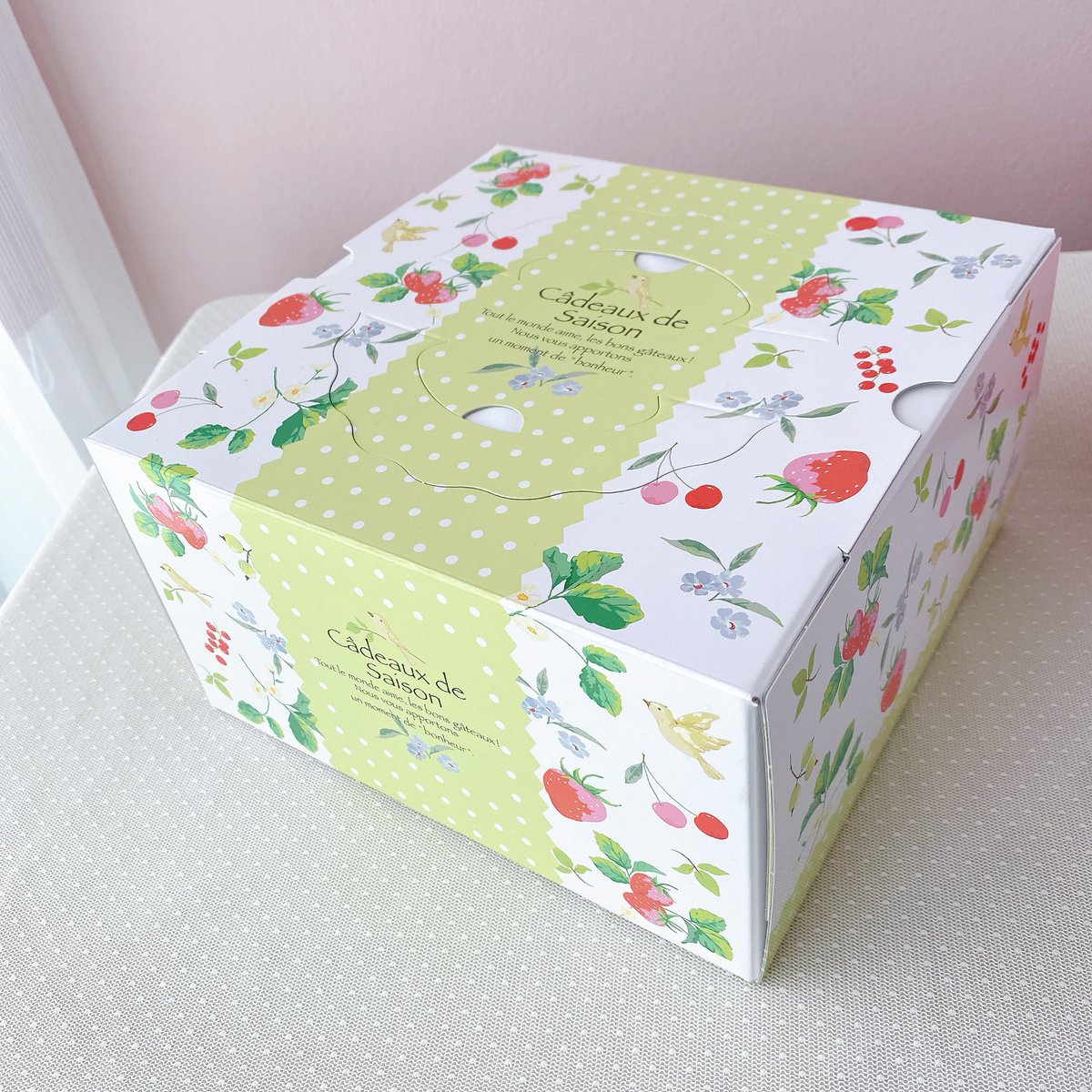 🎀ロマアラ販売品⑨🎀 いちごのケーキショルダーバッグ🍓 いちごケーキ